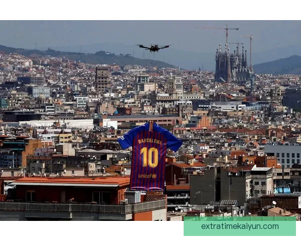 西甲球衣风格分析:传统与创新交融下的设计趋势 西甲球衣风格分析:传统与创新交融下的设计趋势